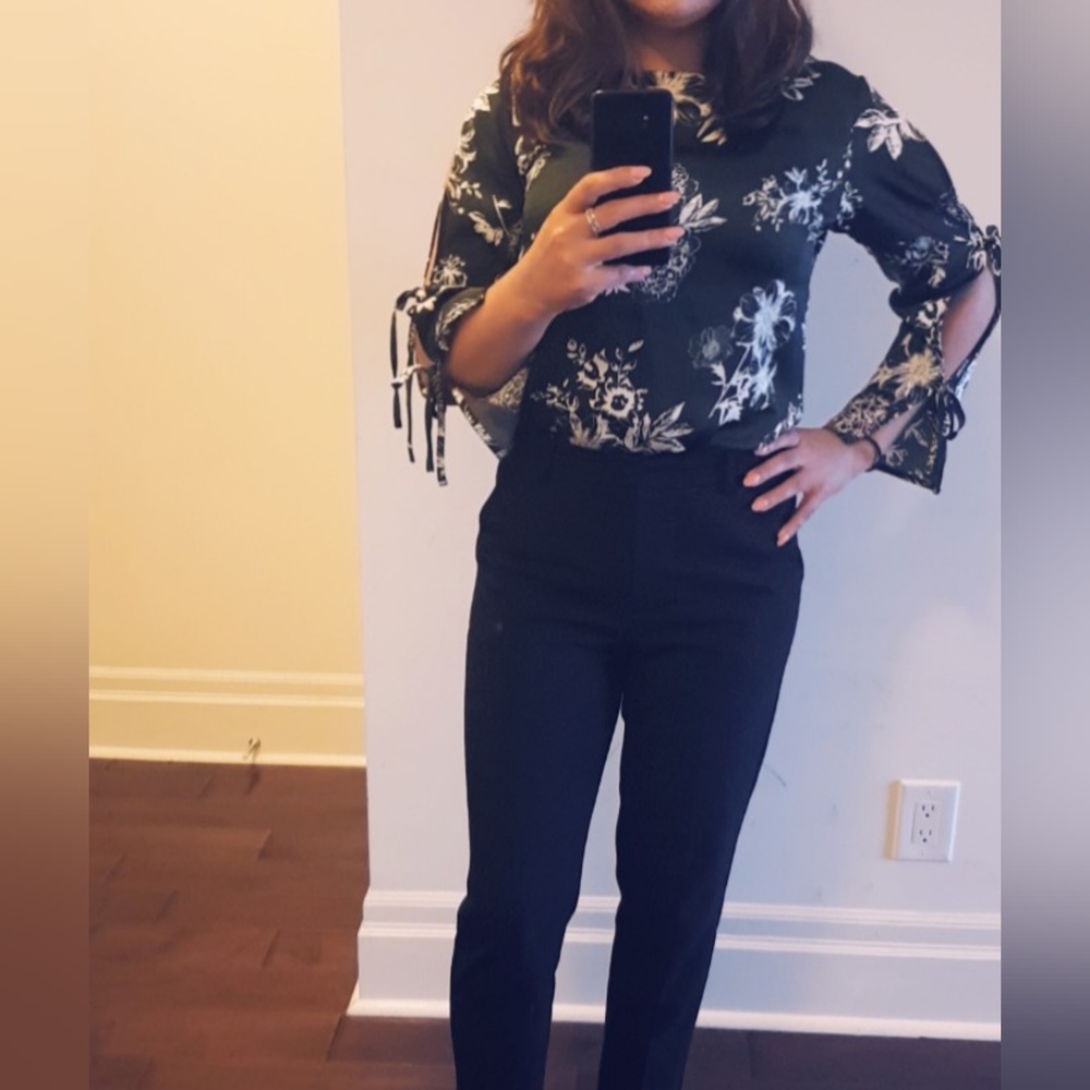 FORCAST WOMEN'S TOP.